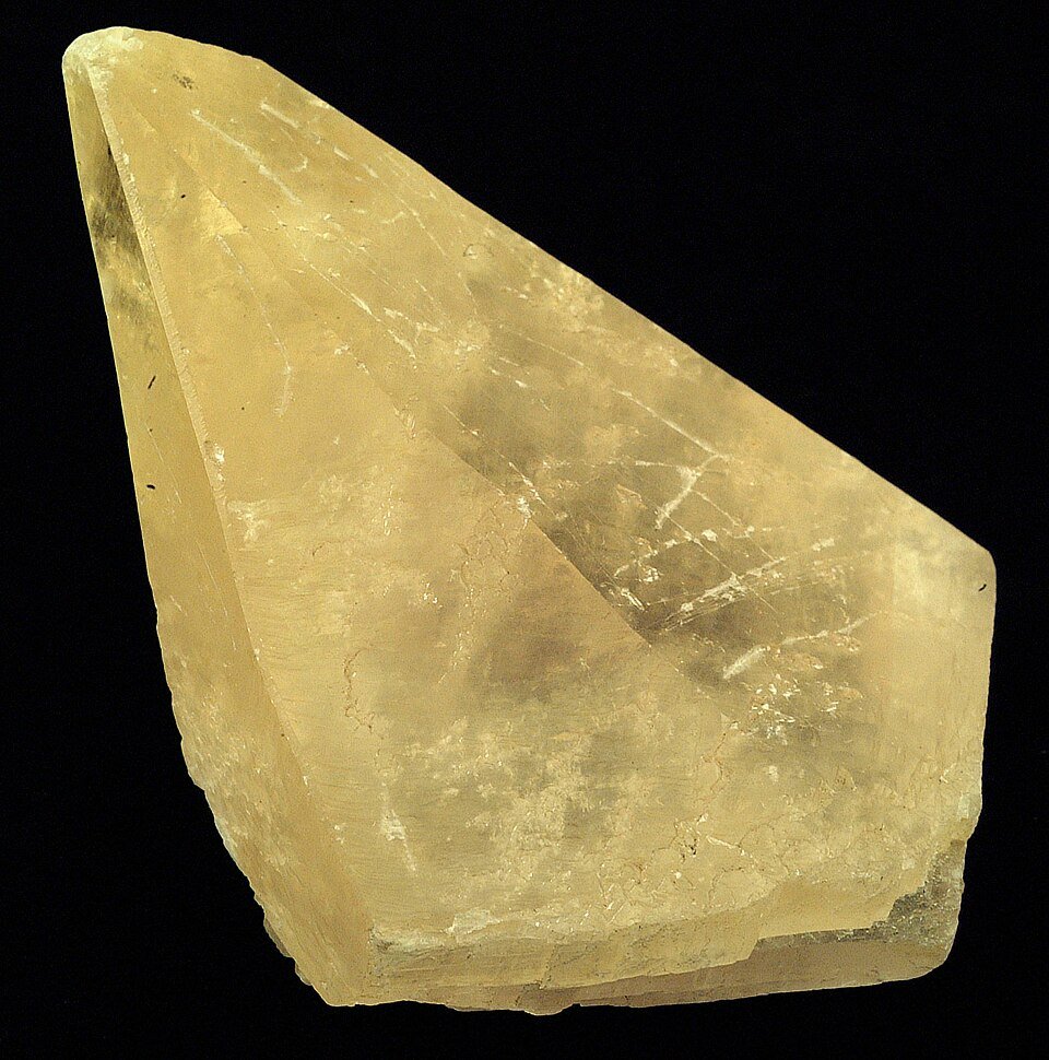 Calcite mineral ka crystal